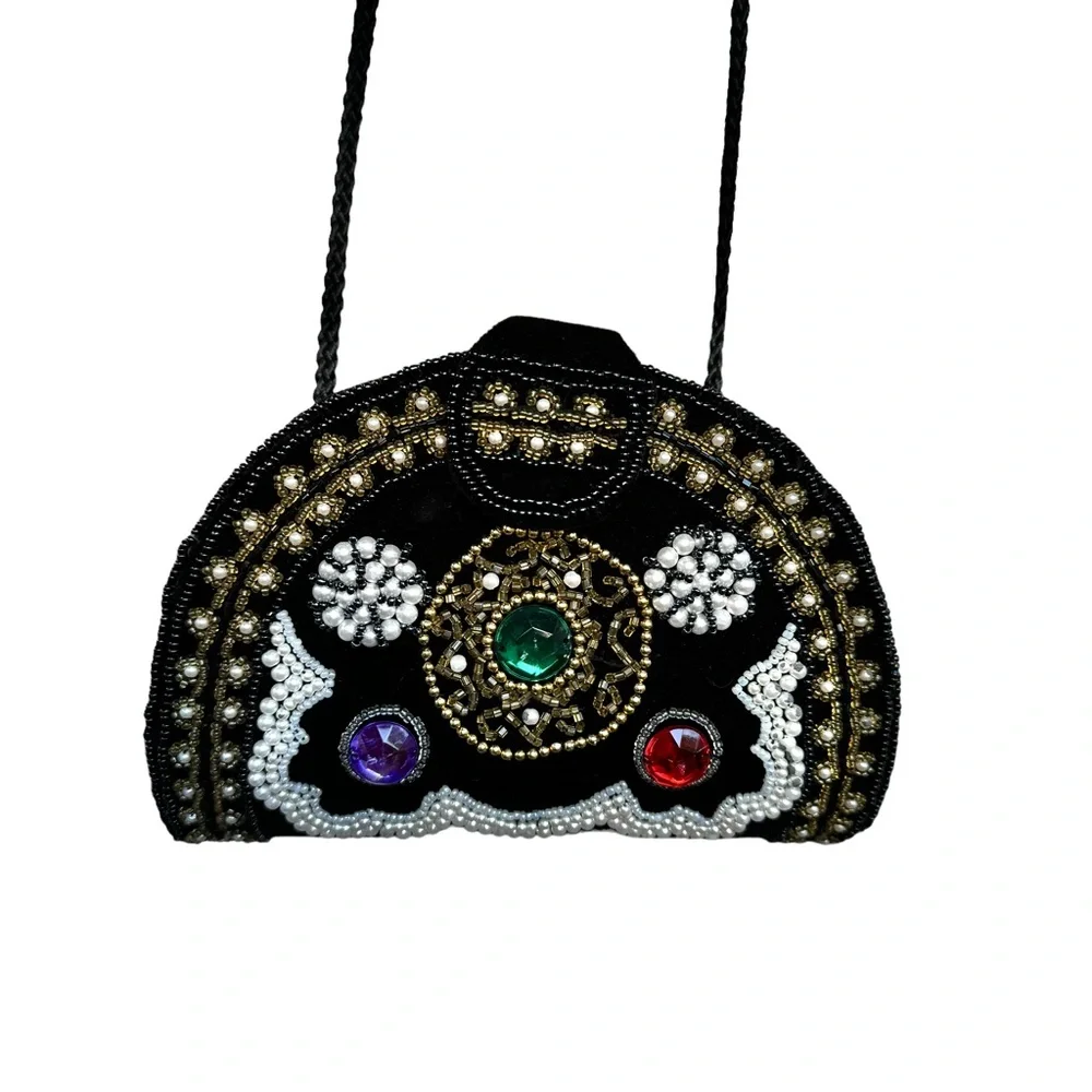 🆕 Magid Beaded Clutch Crossbody